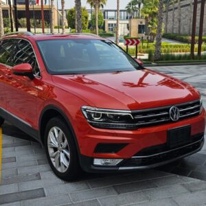 2017 Volkswagen Tiguan SEL-2.0 TSi 4Motion-Full Option-Gcc Specs -Low Kilometer Driven